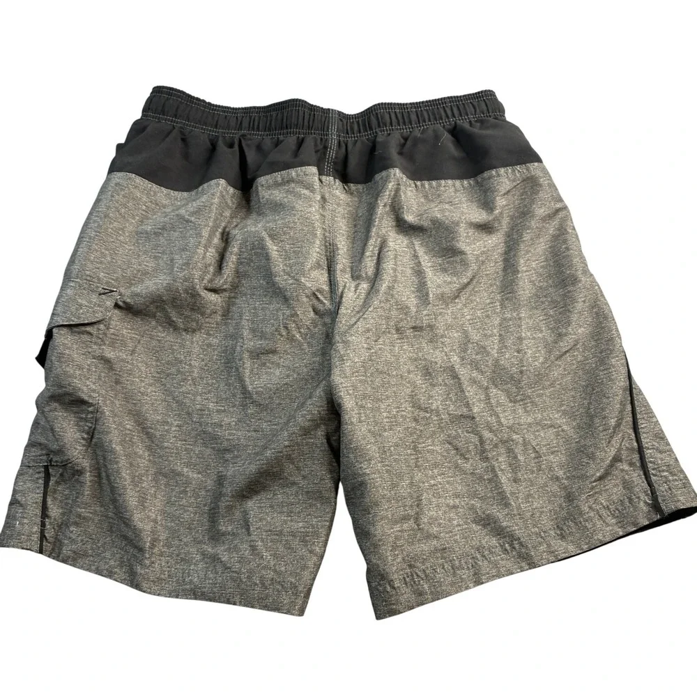 Speedo Men Swim Trunks Gray Black Size L UV Protection Cargo Pocket Board Shorts